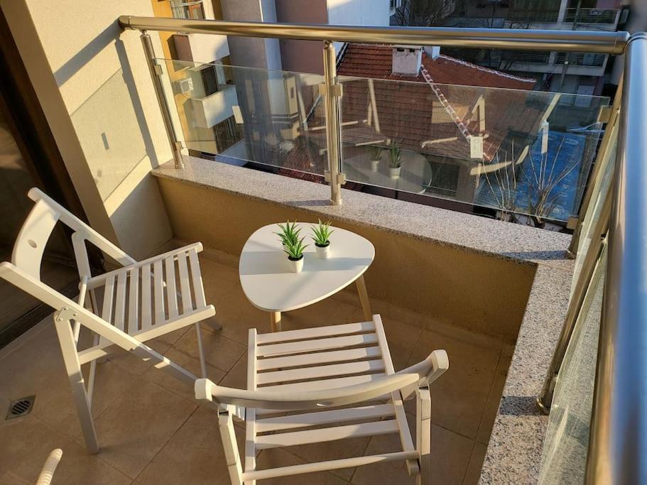 Stylish Apartment Near City Center プロヴディフ エクステリア 写真