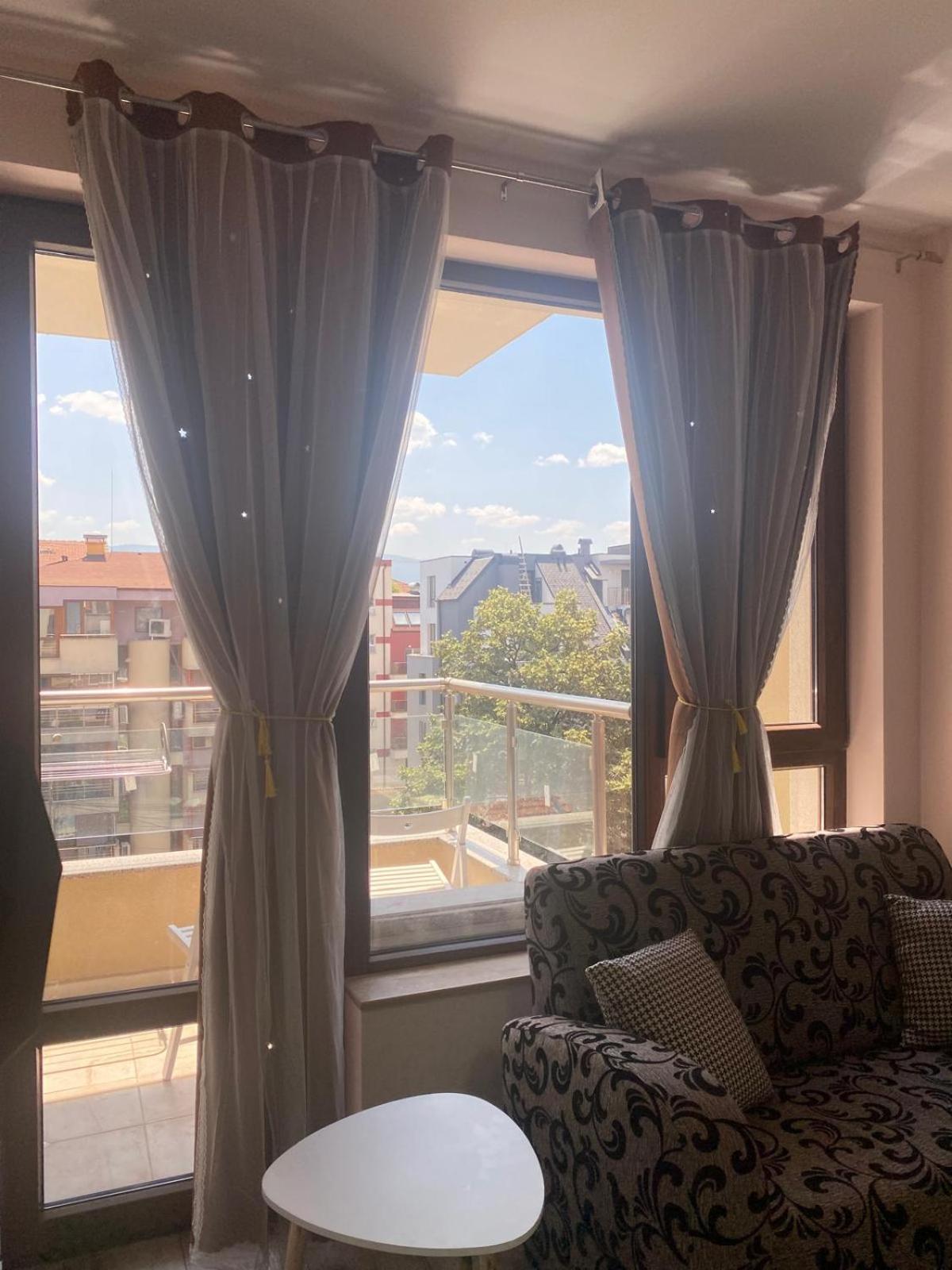 Stylish Apartment Near City Center プロヴディフ エクステリア 写真